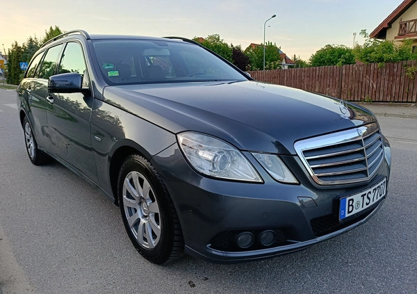 Mercedes-Benz Klasa E cena 40900 przebieg: 242000, rok produkcji 2011 z Nidzica małe 704